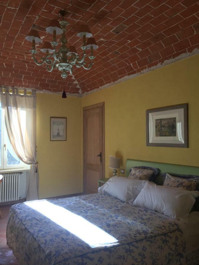 Canonica dei Templari Camino Esterno foto
